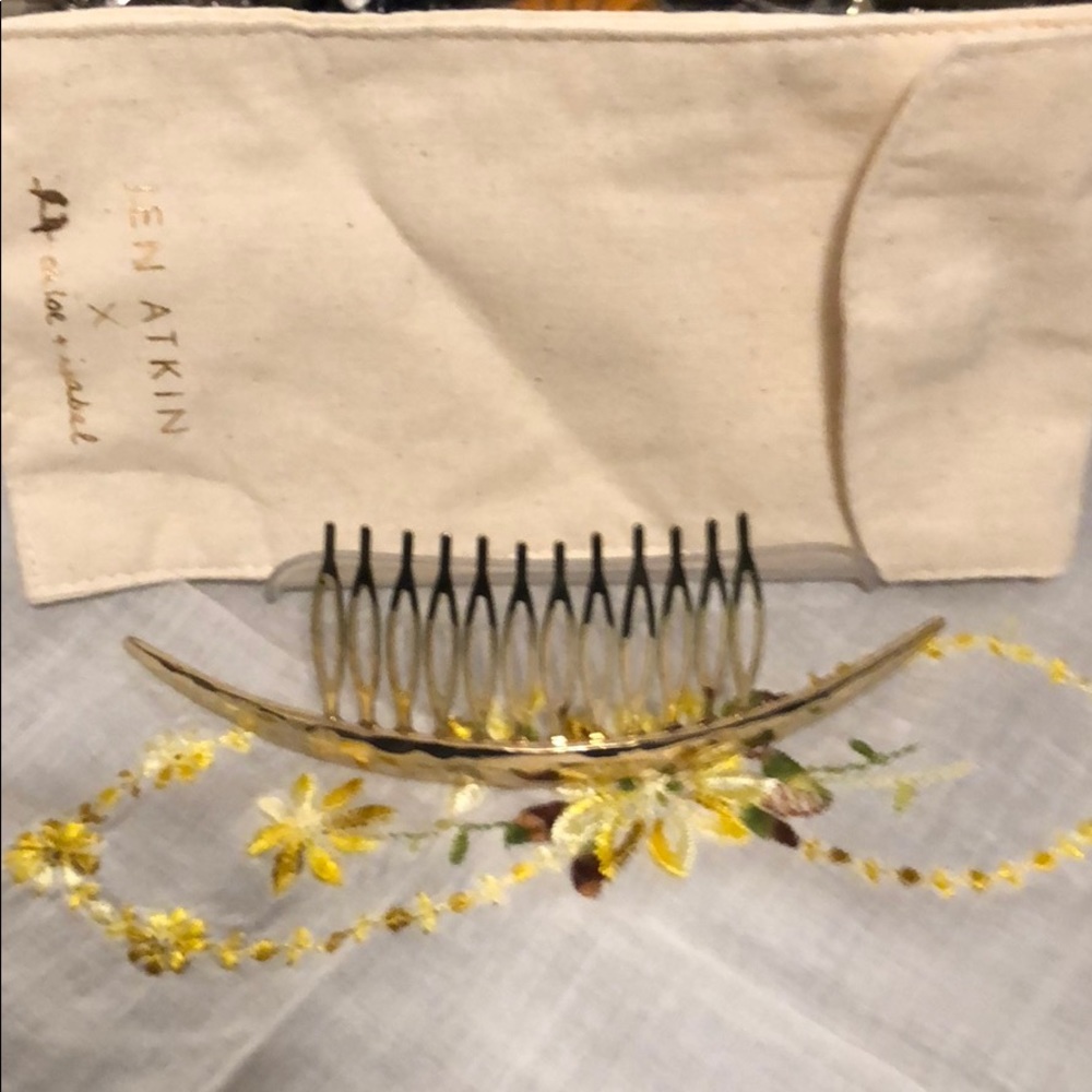 Jen Atkin x Chloe + Isabelle hair accessory